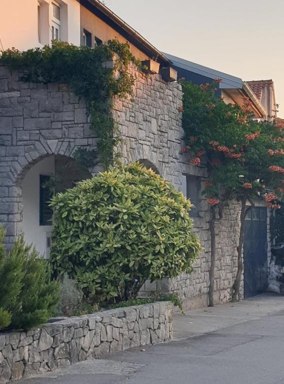 Apartman Pobuk Primošten Exterior foto